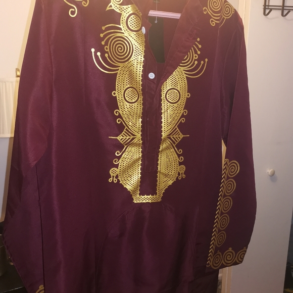 Man's Dashiki Burgundy and Gold Size Medium - Picture 5 of 5